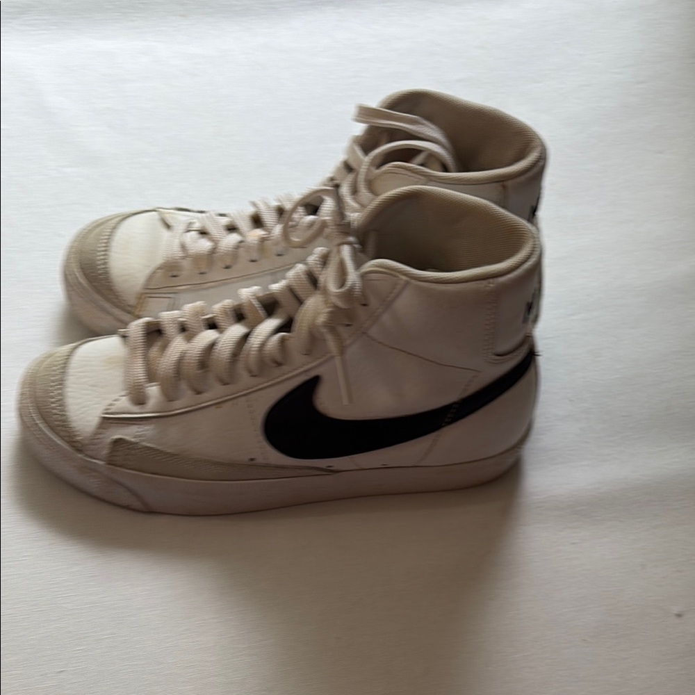 Nike White and Black High-Tops- 4.5Youth